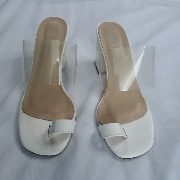 Clear Strap PVC Block Heel Open Toe with Toe Post Loop Mule Sandals - Picture 3 of 12